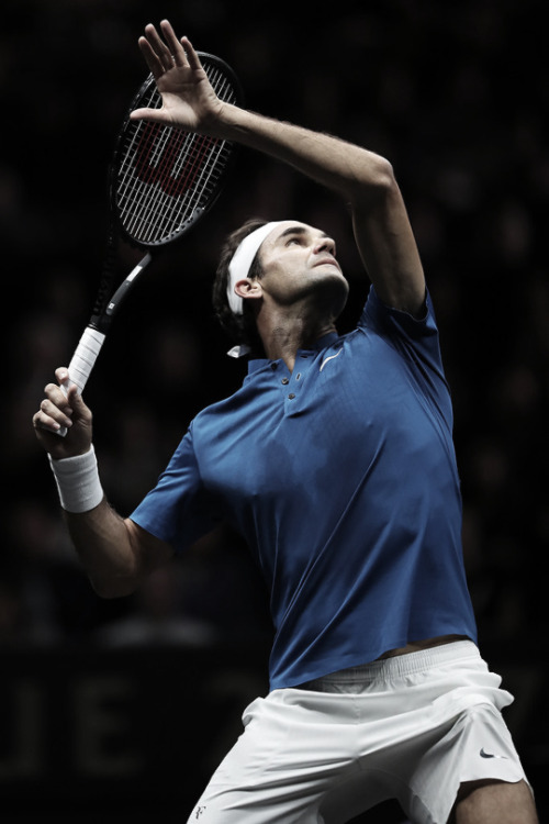 breakfast-at-wimbledon:Roger Federer of Team Europe during his singles match against Sam Querrey of 