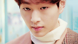 bi-kim-seokjin:tteonajimara:[1990.12.14] Happy birthday, Lee Jinki ♡ Hope you’re healthy, we’re glad