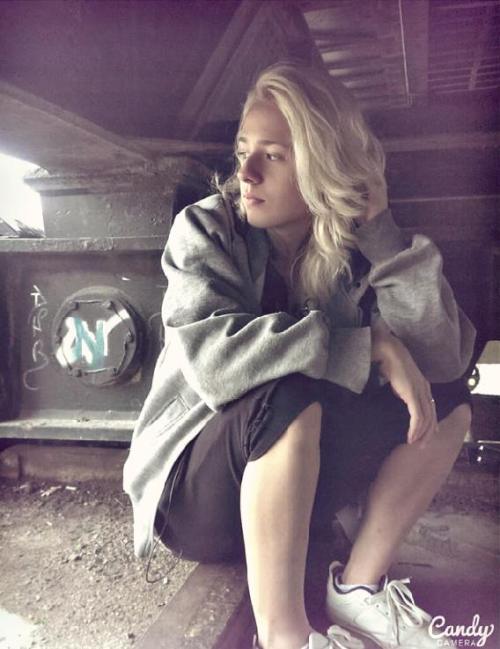 omggirlss:  heya babes 