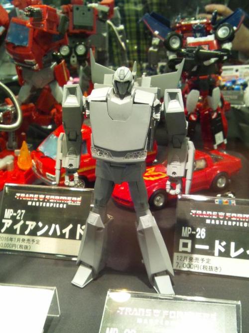 aeonmagnus:  Transformers Masterpiece Shockwave and Hot Rod revealed. 