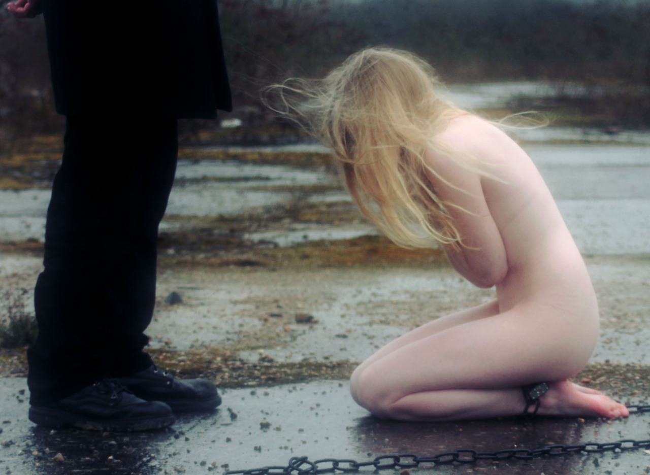 thoughtsofasubgirl:  This is such a beautiful photo. she is at her lowest. Dirty,