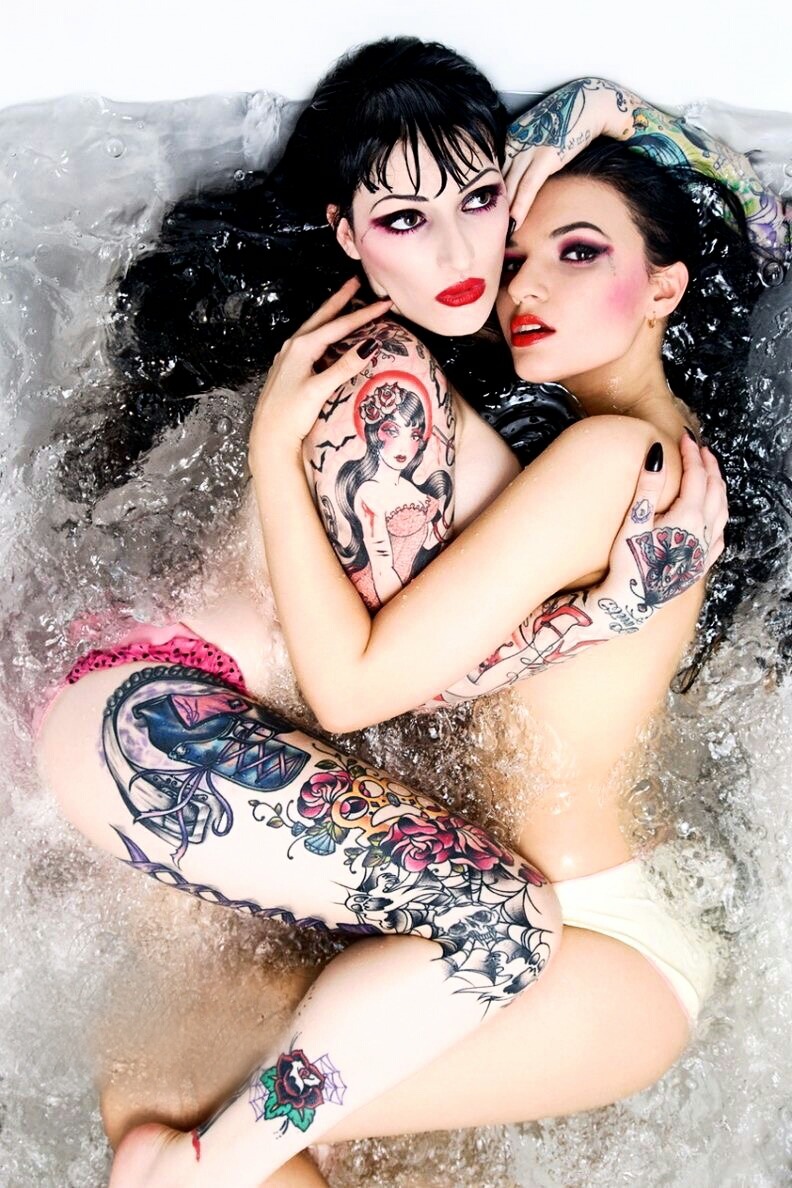 BEAUTIFUL WOMEN FROM AROUND THE WORLD!