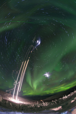 just&ndash;space:  Time lapse composite photo of four NASA suborbital sounding rockets launched from the University of Alaskas Poker Flat Research Range on Jan 26th  js