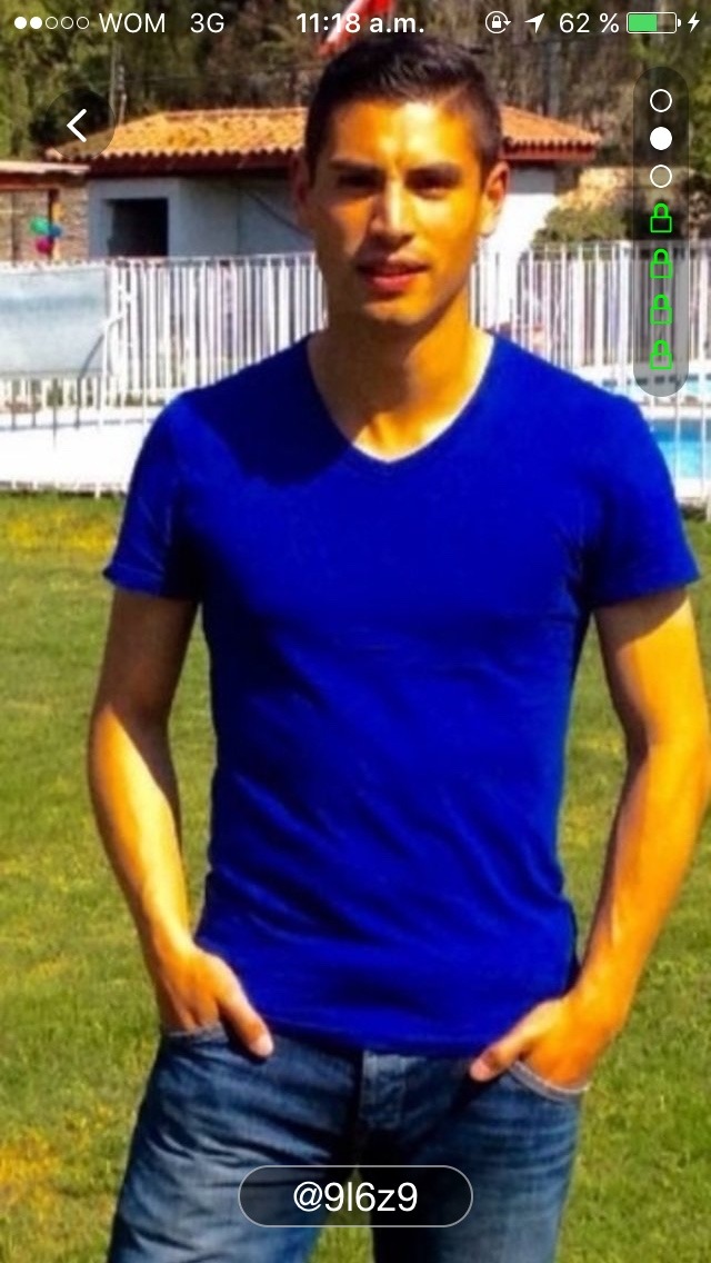 420blackbear:  betosgaylatinmenfan:  Beto’s Corner http://betosgaylatinmenfan.tumblr.com/