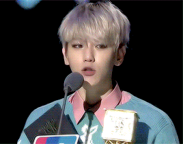 irpsychotic:  Finally every single one them managed to give their award speech (courtesy