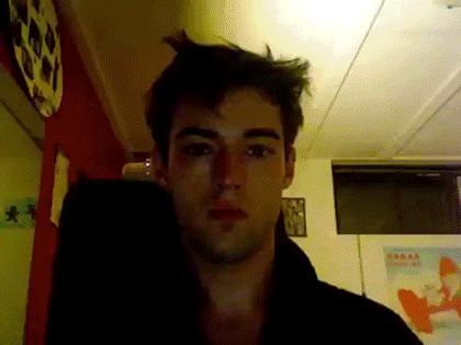 sizvideos:  Guy took a selfie everyday for 8 years. Watch the full video! 