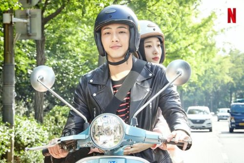 [OFFICIAL] ‘My First First Love’ releases new still cuts