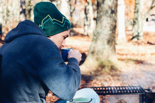rachaeldee:  campfires and stargazing and waterfall hikes and camp coffee and sleeping bags zipped t