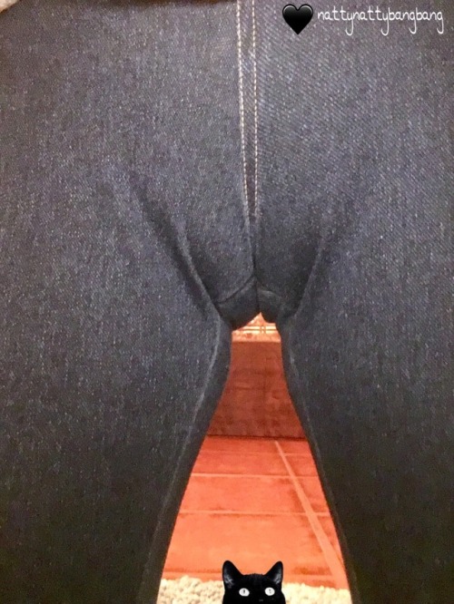 camel-t-o-e-s: Pussy envy.