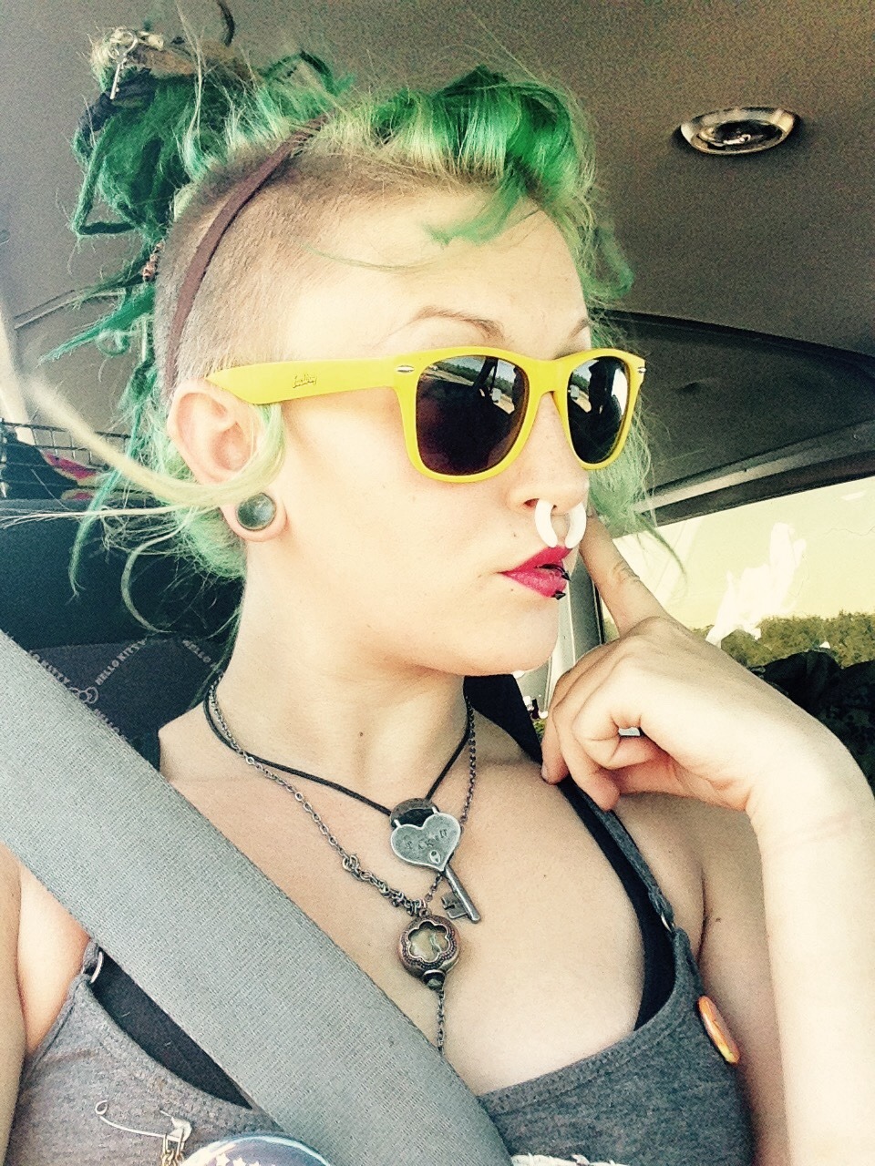 wandercrusty:  Made it back to Oregon safe &amp; lookin good 👉 