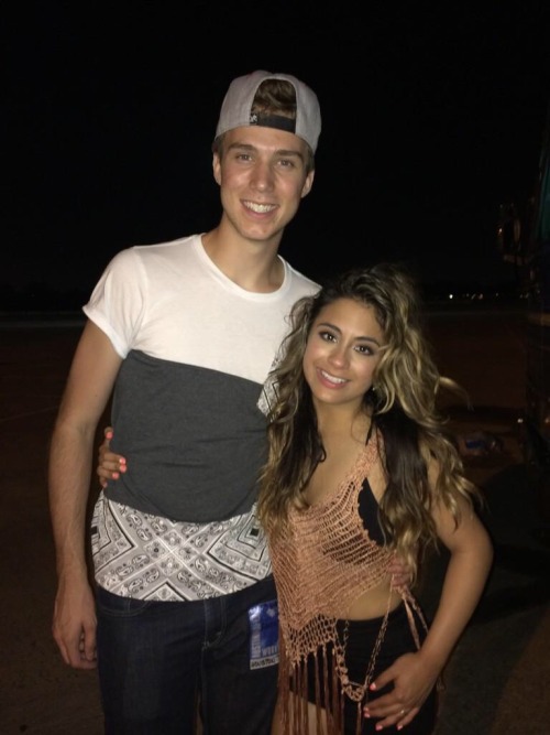 fifthharmonynews:@AllyBrooke: At every show you can come to no matter what. Thank you @troyogletree 