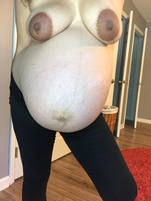 Porn photo absinthelaveep:Final 🤰Photoshoot (3/3)