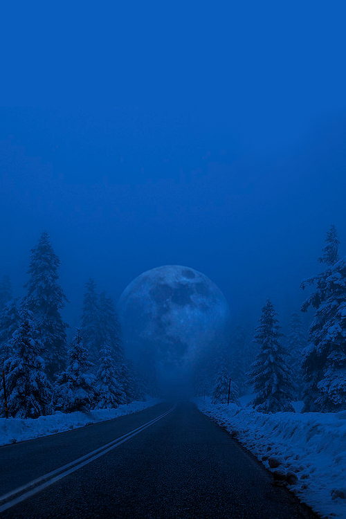 vurtual:  Full Moon in snowy landscape! (by George Papapostolou) 