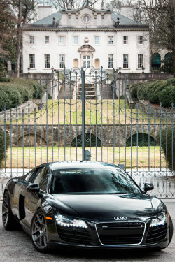 auxir:  R8 | Source