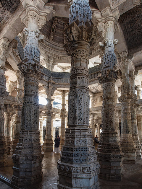 Ranakpur jain temple, Rajasthan / India (by msternarch).