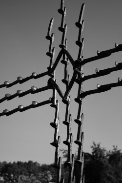 butisitartphoto:  cross of spikes at Ukrainian Orthodox cemetery 