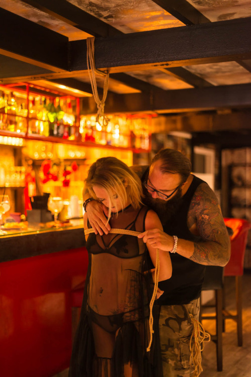strictly-dirtyvonp:  Nice encounter with MissLeyaFetish in Ibiza @BDSM bar