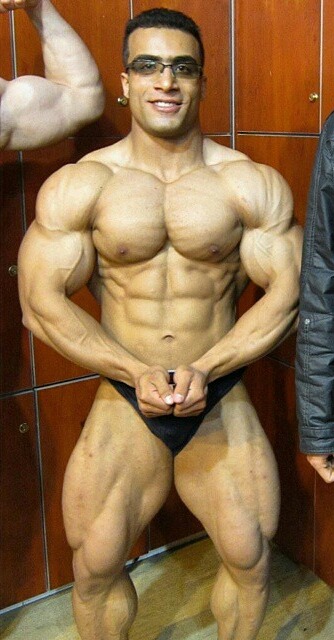 justmuscle77:  I love a hot nerd type. Pointing major north right now. Arash Eskandari is beautiful! 