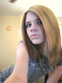 crossdressing-habit:  shemales http://crossdressing-habit.tumblr.com/                hot crossdressing and shemale webcams: http://bit.ly/ZiUK6Q               male to female crossdressing guide: http://bit.ly/YTR1SH