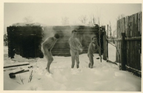 vintagemusclemen:I wish this photo were clearer, but it does demonstrate the very authentic Finnish 