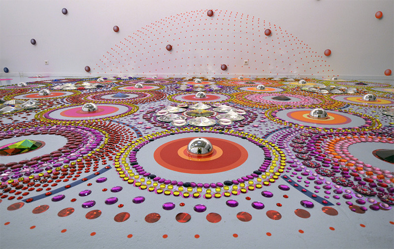 odditiesoflife:  Incredible Kaleidoscopic 3D Floor Art Dutch artist Suzan Drummen