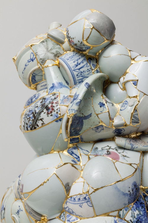 wordsnquotes:culturenlifestyle:Rejected Broken Porcelain Restored More Beautifully With Gold Lining 