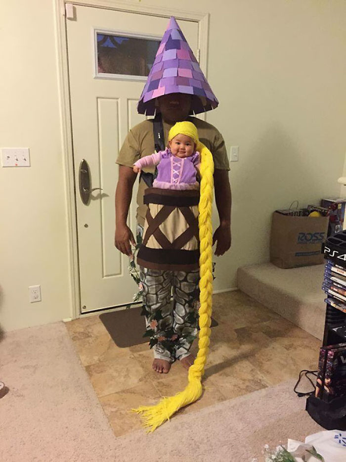 wwinterweb:  Creative dad and daughter Halloween costumes (see 9 more)