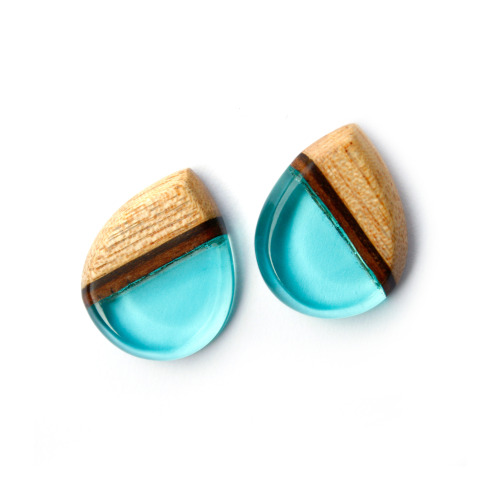Our sustainable mahogany and resin tear drop ear studs! Do you have a favourite colour?BoldB.com.au