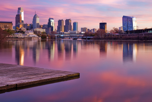 travelingcolors:Sunset in Philadelphia | Pennsylvania (by Chris Lazzery)