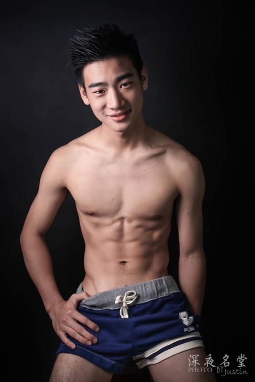 rebelziid:  Photos By Justin  [ Cute model by photographer Justin 深夜名堂 ]