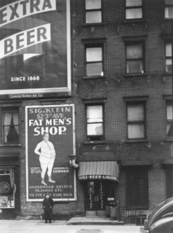 kvetchlandia:  Todd Webb     Fat Men’s Shop, The Bowery, New York City     1946 