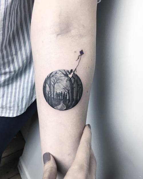 horsyunicorn: wnq-writers: Stunning Dreamlike Circular Tattoos by Eva Krbdk Istanbul-based artist Ev