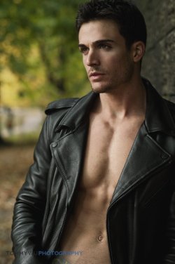 nickfolio:  Philip Fusco by Tommy Wu