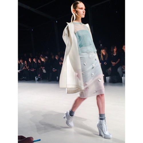 Throw back to #NYFW back in February and our favorite collection, @ran._.fan . #obsessed