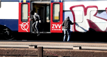 mfgoon209:  dont grab a vandals camera  