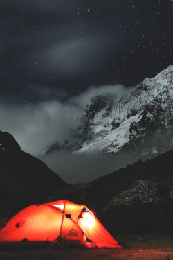 wnderlst:  Camping in the Andes, Peru ↝