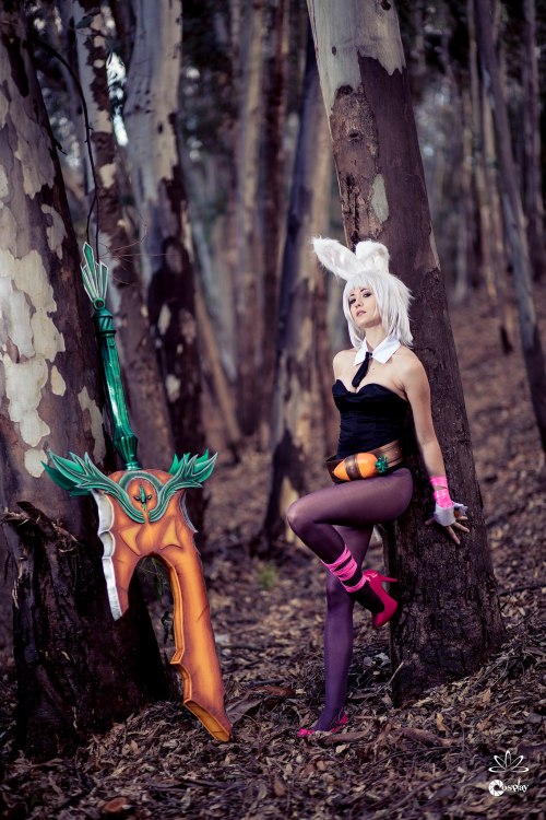 Rundevinrun Cosplay - Riven (Battle Bunny) - League of Legends