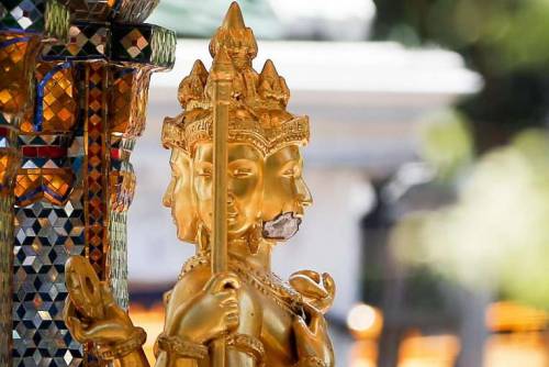 Brahma´s Erawan shrine reopens after bomb attack in Thailand, 27 people died on Monday