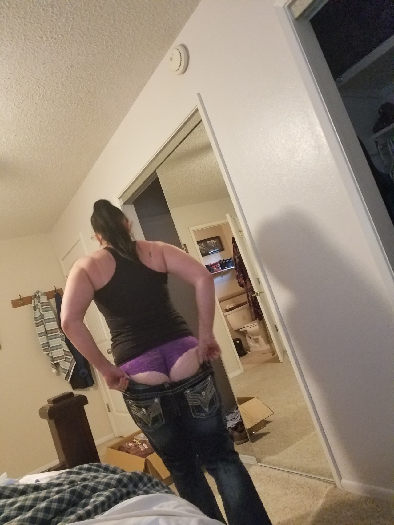1812m1a1:  My sexy mormon wife diane! 