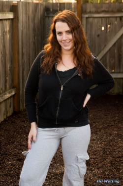 freefetishpics:  We head outside with Alisha as she pees in her gray sweatpants in this photo set. Alisha is wearing a black zip-up hoodie and gray sweat pants in these pictures. For the first part of the photo set she is posing for the camera looking