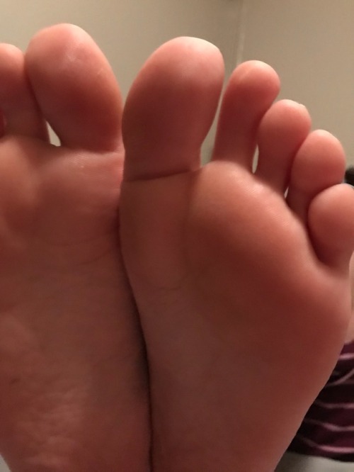 misshsd:Hope you like these feet as much as I do!