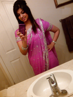 Best Indian Girl Selfies!