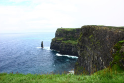 earthporn-org:  Cliffs of Moher, Ireland 