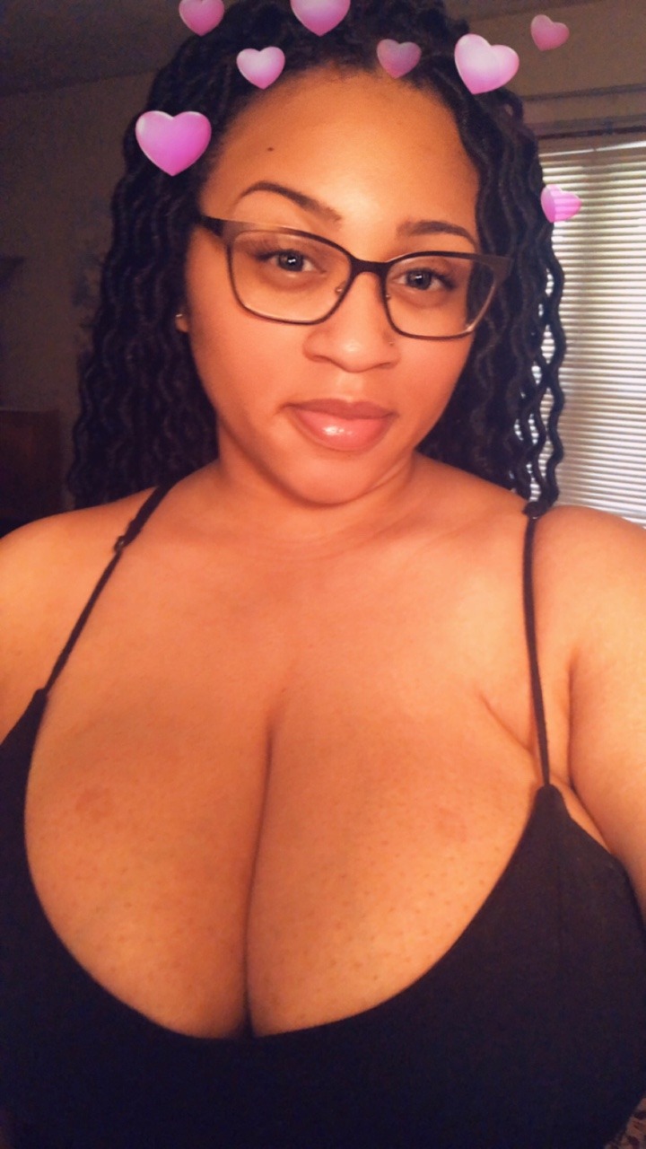 ashleysavannahhh:  Summer ‘18 ☀️