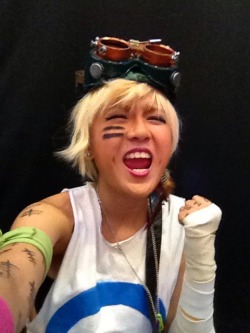 foxrots:  a collection of selfies taken as Tank Girl from yesterday (the captions are my poor attempt at british cockney??) 