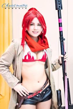 whoisthatbabe:  Sarah Fong with a Yoko Littner