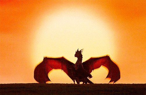 junkfoodcinemas: Dreams die hard and you hold them in your hands long after they’ve turned to dust. DragonHeart (1996) dir. Rob Cohen