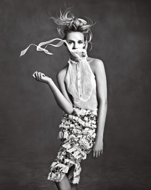 Sex stormtrooperfashion:  Ginta Lapina in “The pictures