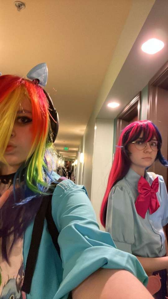 THANX TO EVERY SUPER DUPER AWESOME PERSON I MET AT SAKURACON THIS WEEKEND‼️ (i was rainbow dash!! my bf is twilight) if 