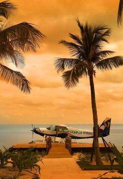 gentlemansessentials:  Float Plane  Gentleman’s